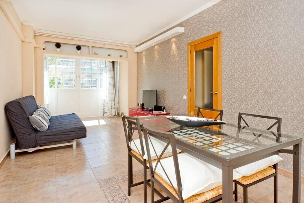Glorias:Sagrada Familia 15 Minutos - Playa 20 Minutos Apartment Barcelona Bagian luar foto